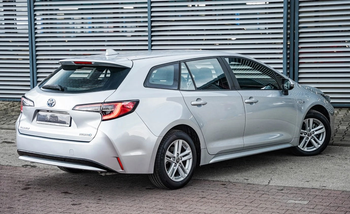 Toyota Corolla cena 77900 przebieg: 118491, rok produkcji 2019 z Piła małe 562